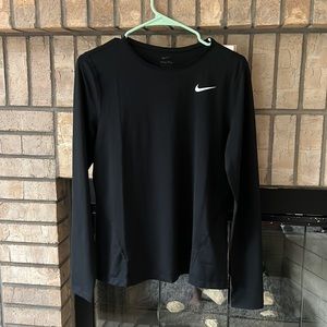 Nike long sleeve black NWT